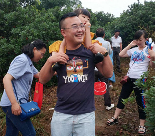 说明: 吕洪炳